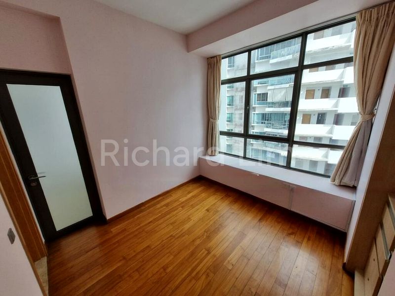4 Bed Condo for Sale in  The Lincoln Residences - Image 11